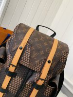 Louis Vuitton Medium-sized men’s matching colored backpack  M40350  Size：38*44*21cm