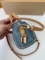 Louis Vuitton The new SPEEDY 18bandouli ère tannin denim handbag  N40682  Size：18*12*10cm