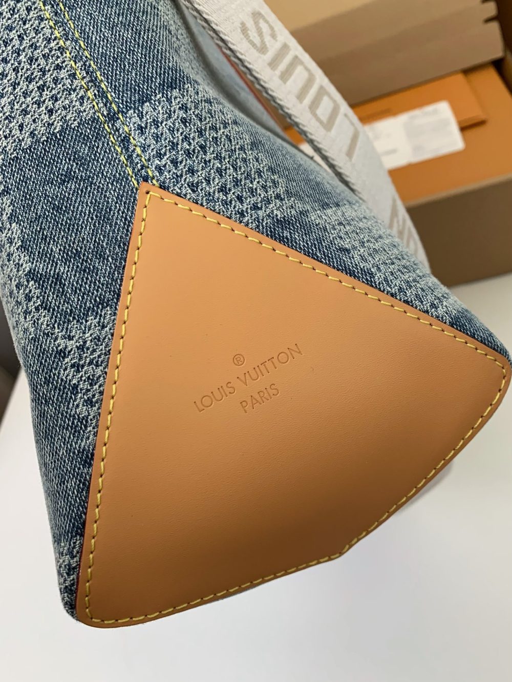 Louis Vuitton New Weekend TOTE tannin jean bag  N40702  Size：43*34*17.5cm