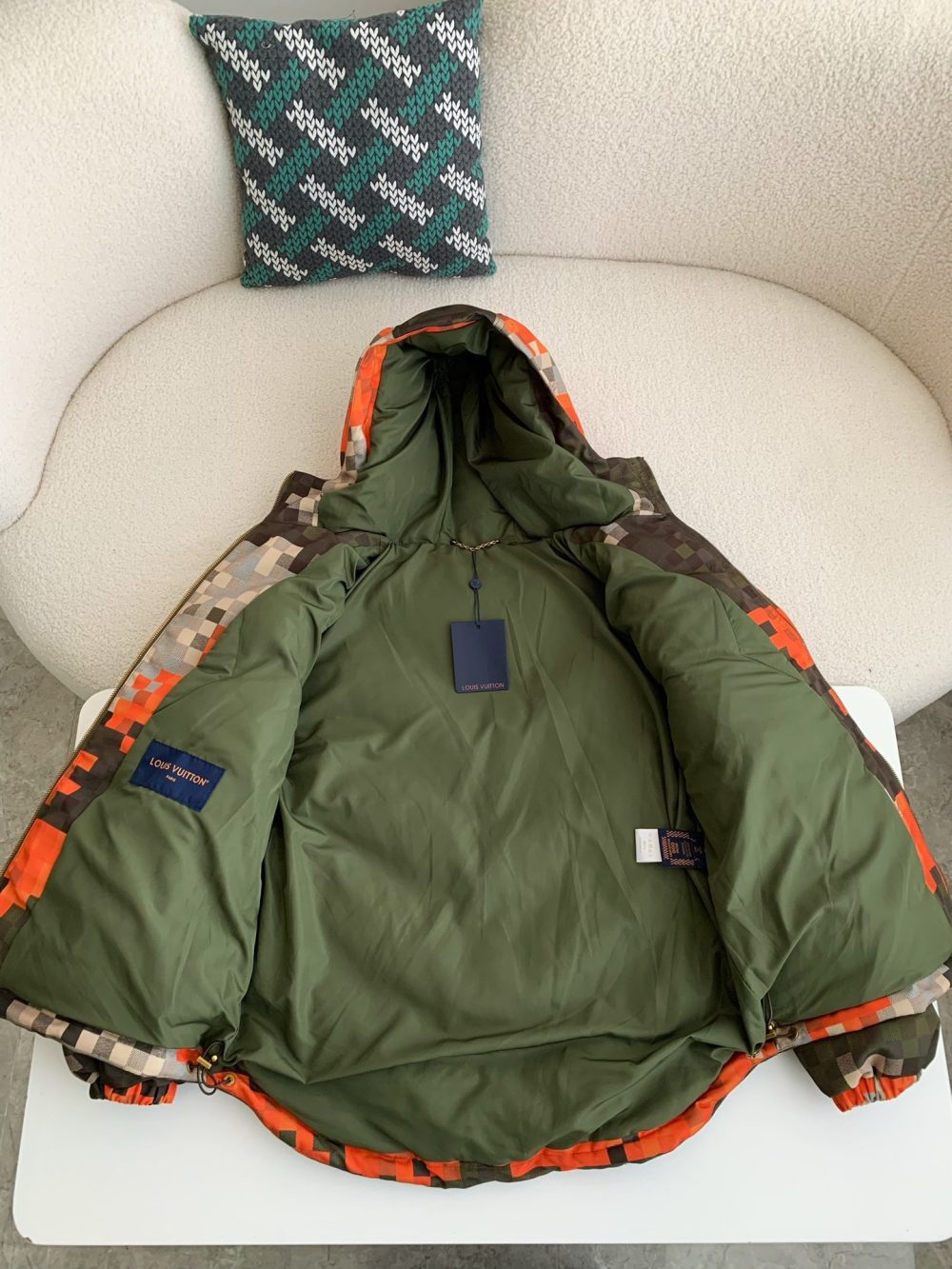 Louis Vuitton  FW24 Casual down jacket