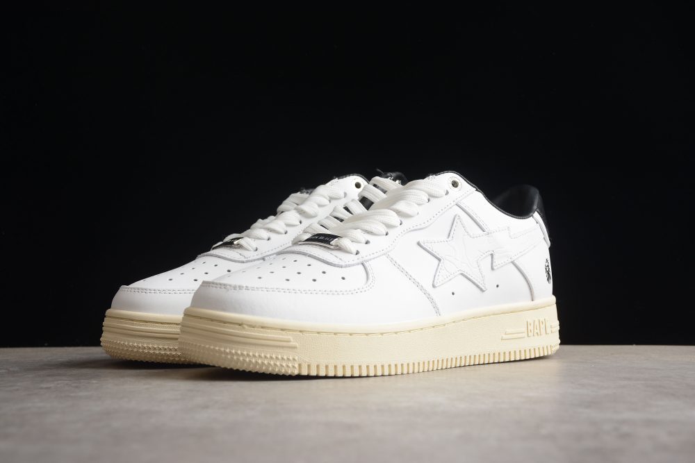 Bape Sta Low-Top Sneakers In White And Black