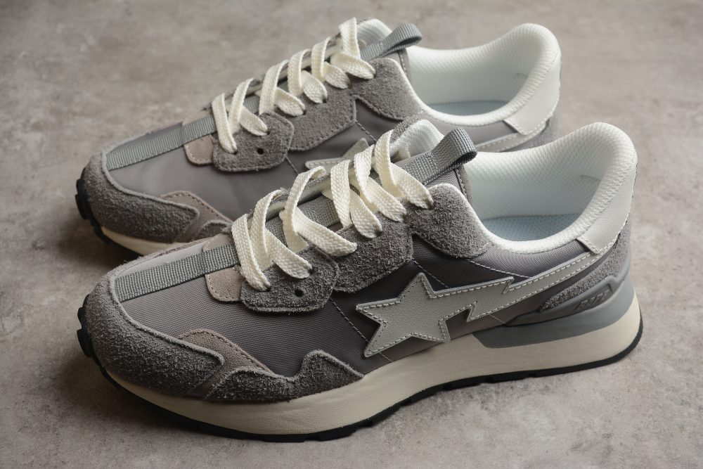 Bape Sta Runner Sneakers In Grey And White